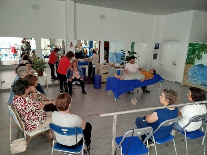 Taller de bienestar y terapias en la sede de ALUFI